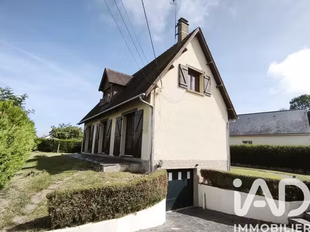 pavillon à javron-les-chapelles (53250)