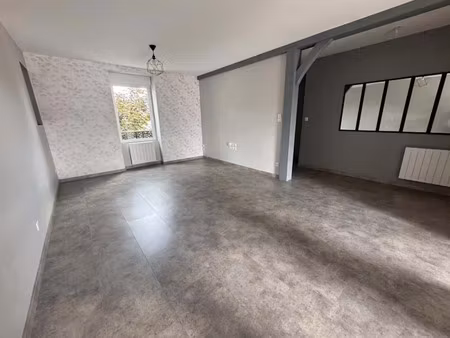 location duplex 4 pièces 92 m² à desertines (03630)  830 €
