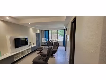 location meublée appartement 2 pièces 39 m² à fort de france (97200)  802 €