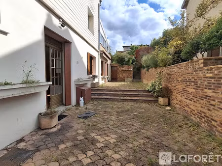 location maison 4 pièces 133.57 m² à mareuil-le-port (51700)  950 €