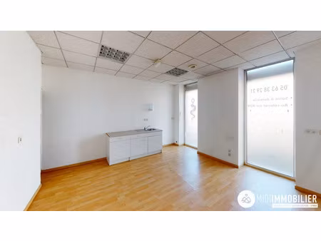 location locaux professionnels 2 pièces 30 m² à albi (81000)  450 €