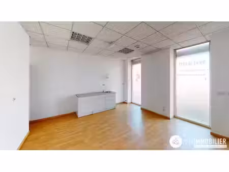 location locaux professionnels 2 pièces à albi (81000)  450 €