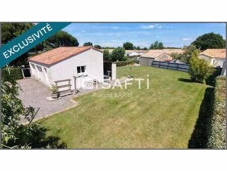 vente terrain à saint-julien-des-landes (85150) : à vendre / 759m² saint-julien-des-landes