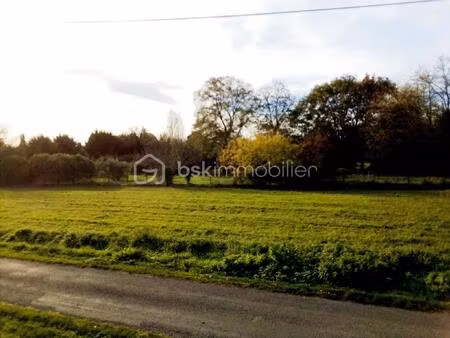 terrain de 1 229 m² à doulezon