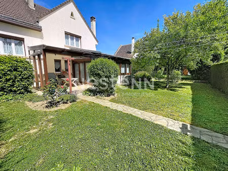 a vendre maison de 5 pièces de 90 m² à plaisir - quartier centre-ville
