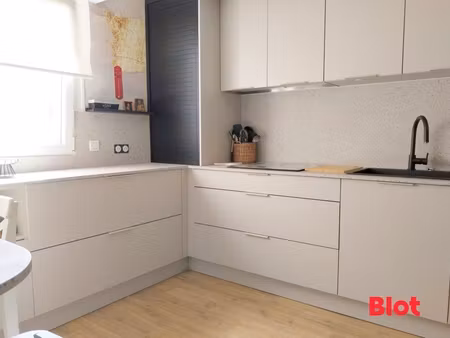 a vendre en exclusivité chez blot bel appartement t3 en résidence à st malo