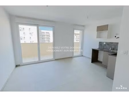 studio non meublé - 396  rue de l'herbier  84170  monteux  france