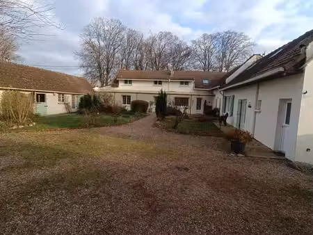 maison - 250m ²