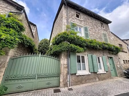 maison de 5 chambres de luxe en vente à lucenay  auvergne-rhône-alpes