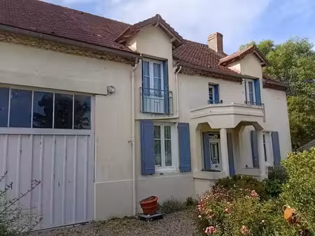 maison de caractère dans un des plus beaux villages de france