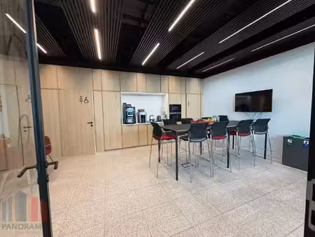 commercieel te huur in strombeek-bever