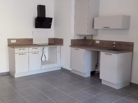 location appartement 2 pièces 43m² nimes 30900