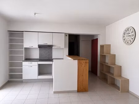location appartement 3 pièces 64m²