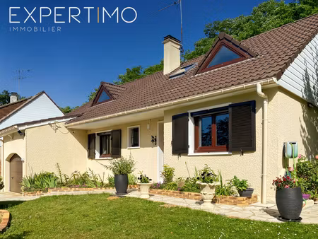 maison avec vie de plain-pied – 4 chambres – sous-sol total