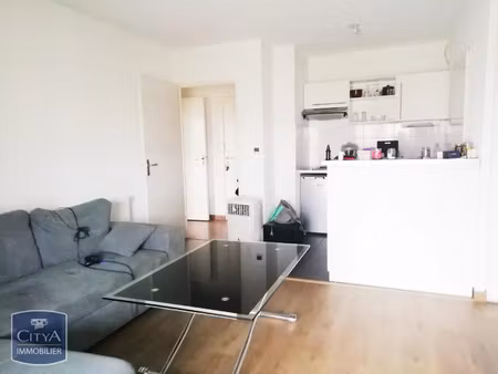 appartement à louer 2 pièces 41.43 m² - avrillé (49) - 615€