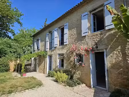 vente maison 4 pièces 118 m² à cubjac-auvézère-val d'ans (24640)  145 000 €