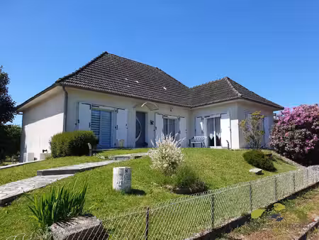 achat maison 7 pièces 150m² peyrat le chateau 87470