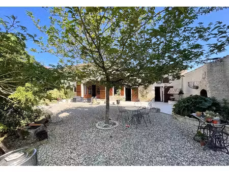 vente maison 4 pièces 168 m² à echallat (16170)  212 000 €