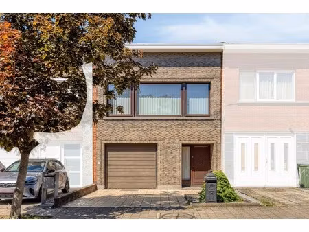huis met garage te koop in de geliefde tuinwijk van merksem