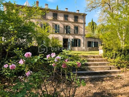 bastide de 550 m² à la bouilladisse
