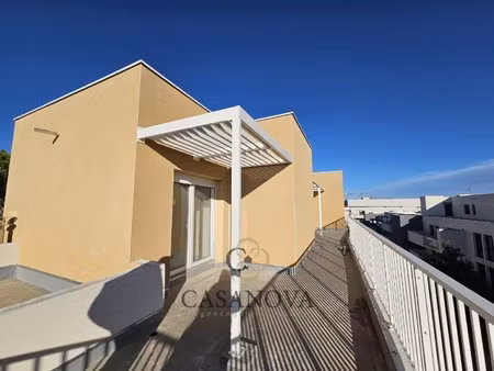 a vendre - t3 lumineux en dernier étage castelnau-le-lez