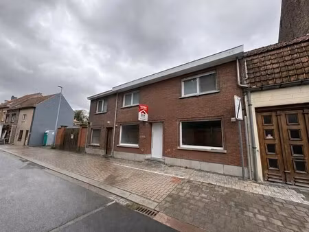 huis te koop in roeselare met 3 slaapkamers