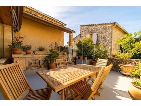 maison de village de caractère avec extérieur à vendre à 5 km d’uzès