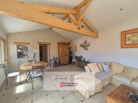 a vendre à mouchamps  maison de 116 m2 avec 3 chambres sur une parcelle de 1575 m2