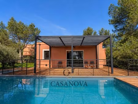 maison rénovée 156 m²  5 chambres  terrain 3 858 m²  piscine  vue dégagée plein sud nîmes.