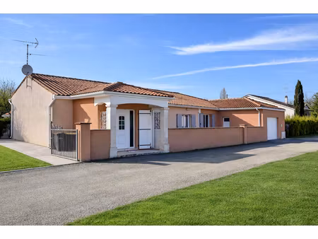 vente maison 8 pièces 190.5 m² à gond-pontouvre (16160)  294 000 €