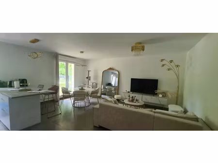 location appartement 3 pièces 63 m² à arc-sur-tille (21560)