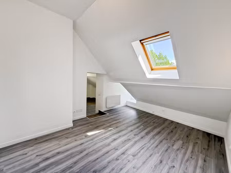 appartement 25.56 m² carrez 43.63 m² au sol à louer 785 € centre ville