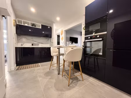 rue nazareth - appartement 4 pièces