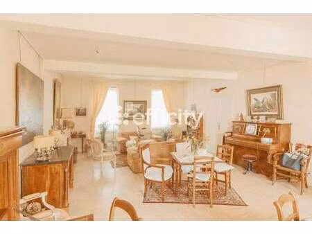 vente maison piscine à la rochelle (17000) : à vendre piscine / 210m² la rochelle