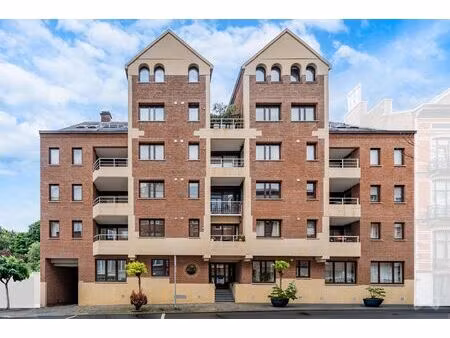 appartement à vendre à rue gabrielle 82 uccle (vbe35026)