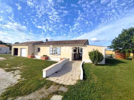 vente maison à saintes (17100) : à vendre / 133m² saintes