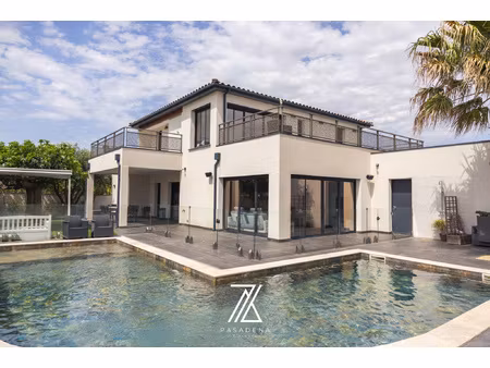 vente villa d'exception de plus de 200 m2 aux prestations ha