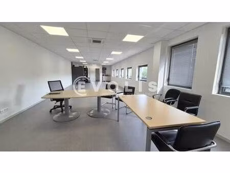 location bureaux 51 m² à 132 m²