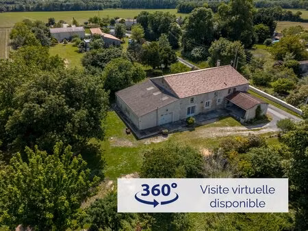 maison 131 m2  potentiel 250 m2  garage  terrain constructible 3200 m2