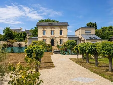prestigieuse maison en vente souzay  pays de la loire