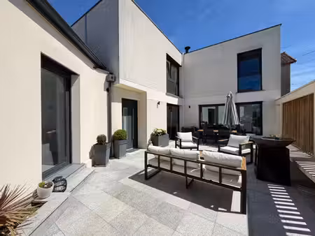 exclusivite tremblay en france maison d'architecte annee 2