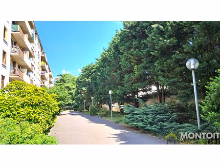 appartement 3 pièces avec balcon et cave