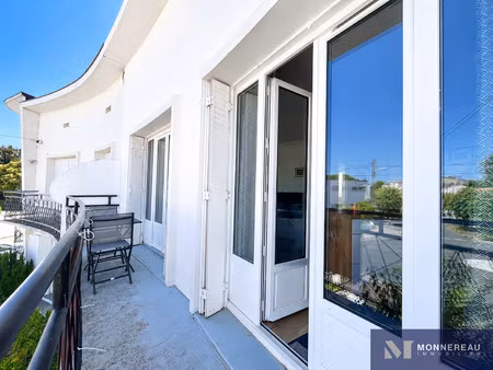 appartement t2 avec balcon 200 m de la plage