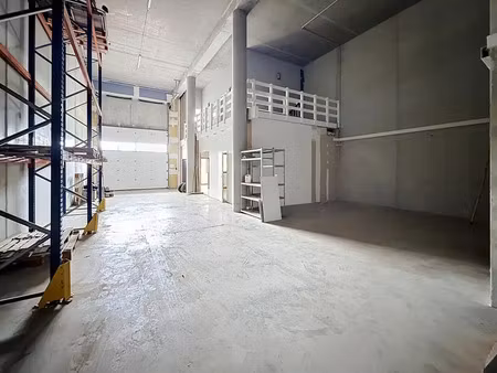 location bureau 5 pièces 170 m² à poisy (74330)