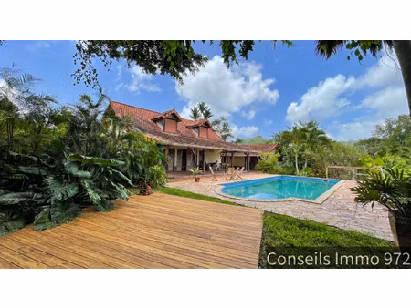 villa créole f6 + dépendance indépendante & piscine - le rob