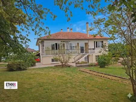 maison familiale de 7 pièces avec vue pyrénées