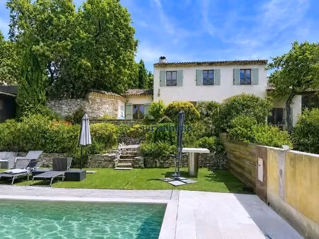 maison de charme aux accents provençaux.
