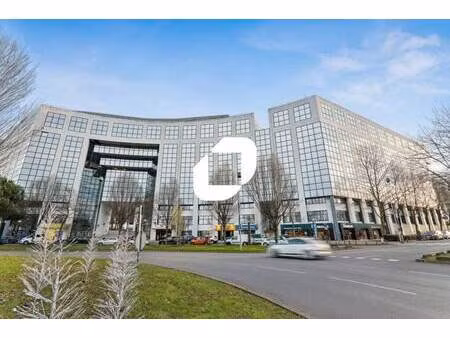 vente bureaux 677 m²