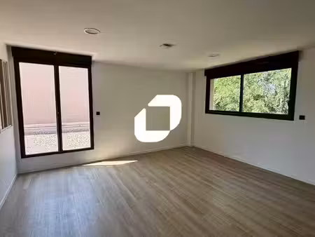 vente bureaux 168m²
