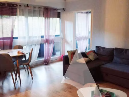 à louer ? appartement 2 pièces meublé de 47 m² avec terrasse et vue sur parc arboré à fran